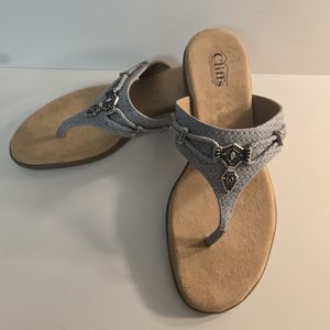 Cliffs by White Mountain Sz 11 Gray Bailee Thong Sandals Flip Flops Manmade NWOB